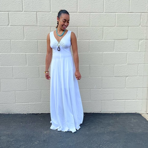 Vintage 1970s White Polyester V Neck Maxi Dress XS S - Picture 7 of 8